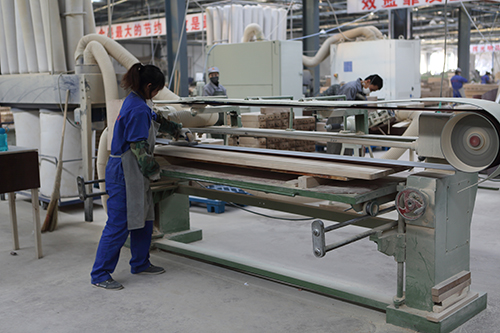 光明家具生產設備——【砂光機】 光明家具生產設備——【砂光機】